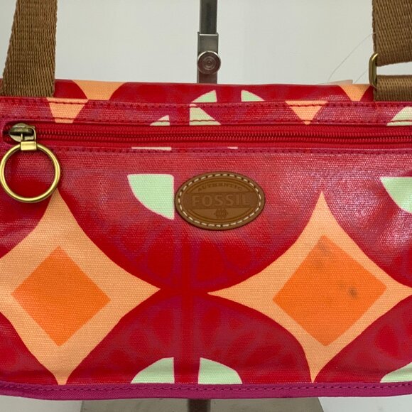 Fossil Keyper Flap Crossbody Bag in Pink Orange Geo Print Coated Canvas (As Is) - Picture 3 of 9